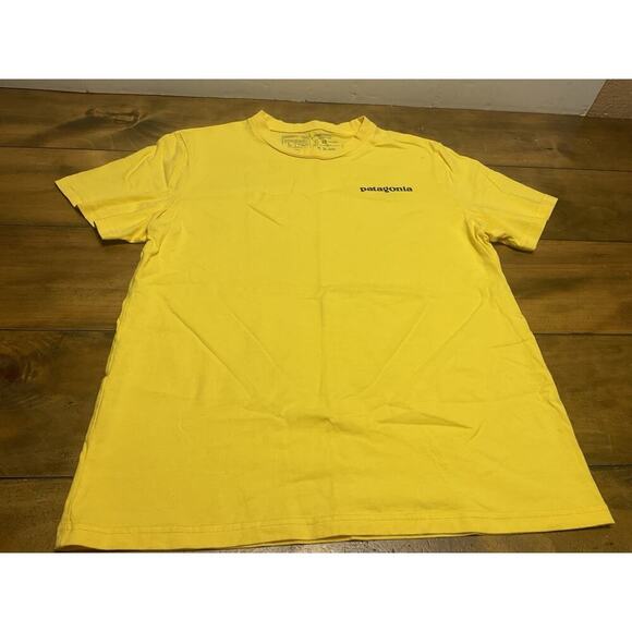Patagonia Mens Yellow Logo Responsibili Tee Size Large - Picture 1 of 7
